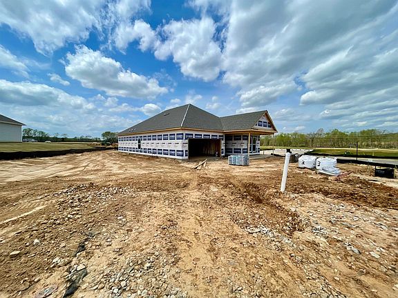 4th image of 35 Robinwood Ln