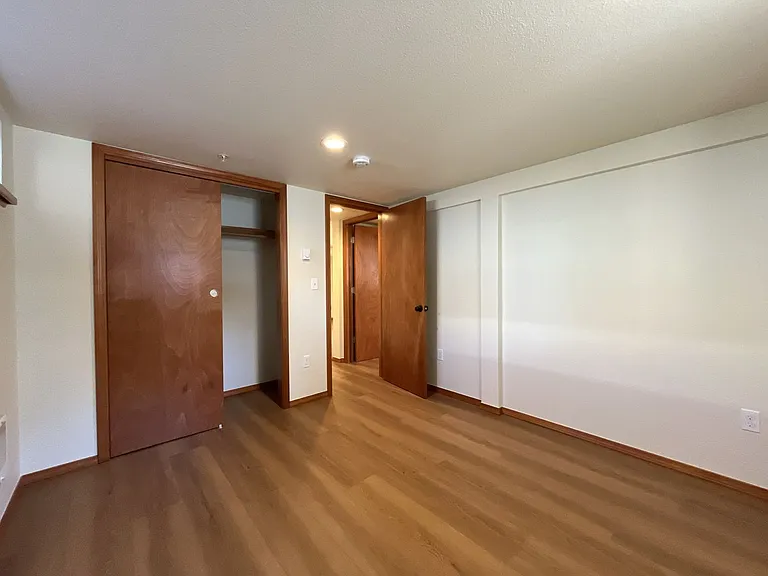 PLF076 — Photo 17