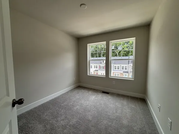 6832 Winterhill Lane Gln, Glen Burnie, MD 21060