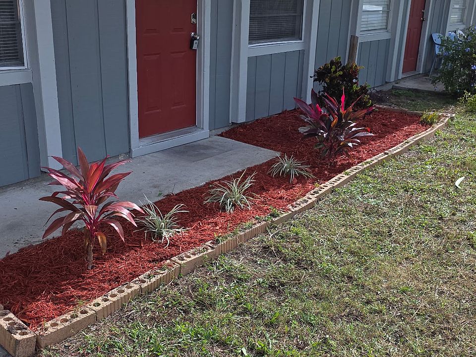 1st image of 2715 India Palm Dr