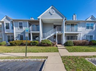 25 Townsend Ct #1714, Franklin Park, NJ 08823
