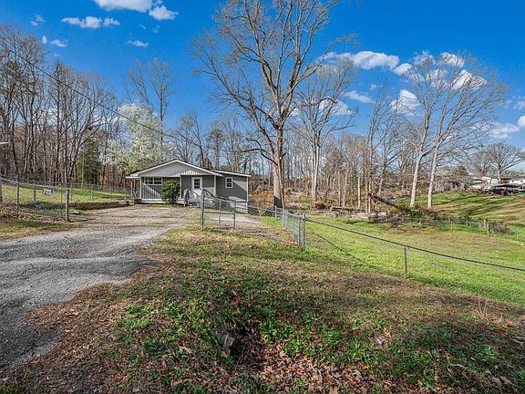 3rd image of 131 Fall St