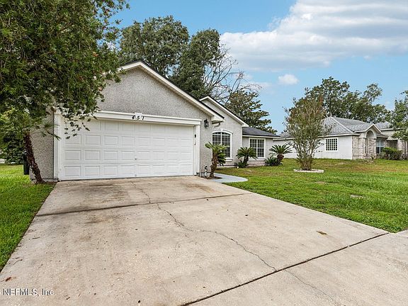 3rd image of 451 SUMMIT Drive