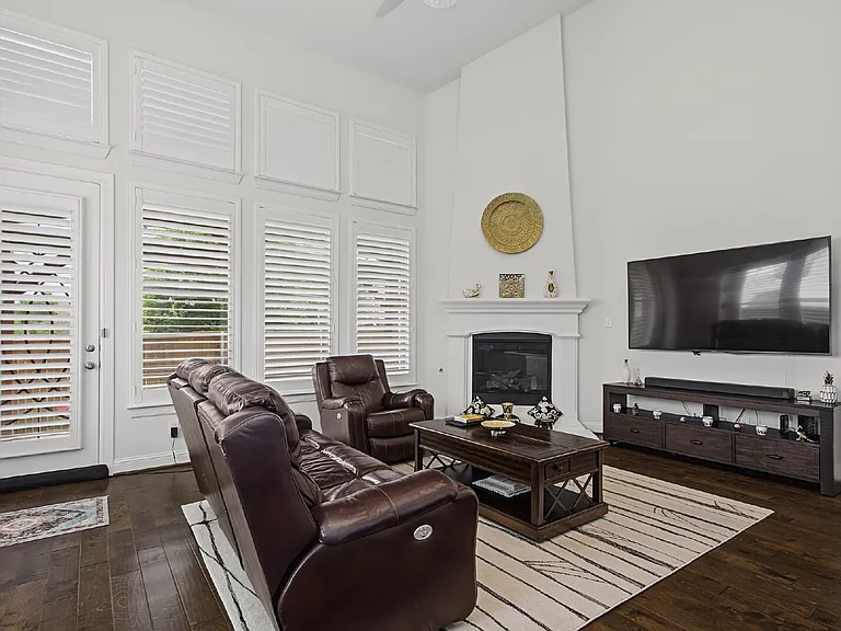 8701 Fairway Ln — Photo 32