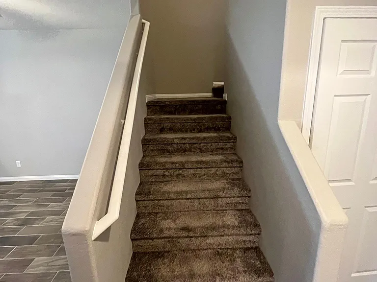 845 E Sunset Rd — Photo 16