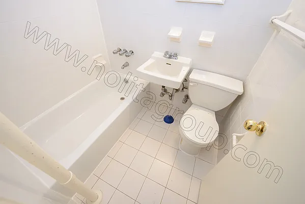 Rented by Nolita Group | media 10