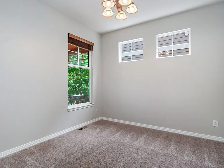 2944 Cornerstone Ln — Photo 16