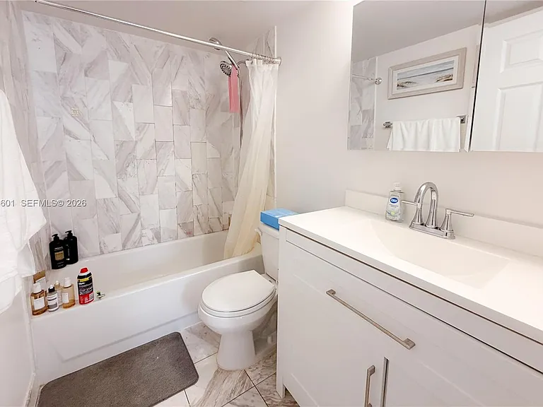 825 Brickell Bay Dr #2050 — Photo 14