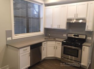 2152 W Fletcher St #2F, Chicago, IL 60618