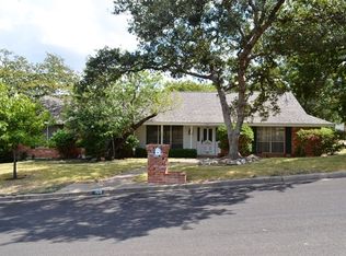 1109 Redondo Dr, Woodway, TX 76712