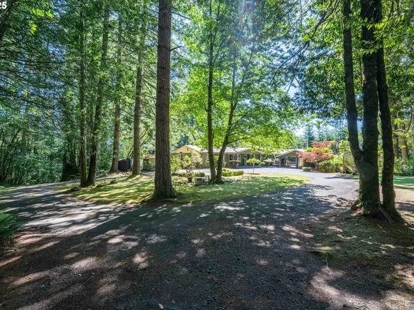57398 Fairview Rd, Coquille, OR 97423