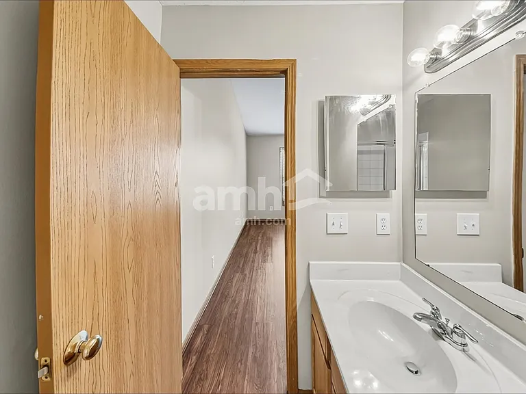 1833 Kathiwade Dr — Photo 9