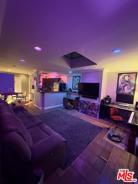 1st image of 938 Palm Ave #203
