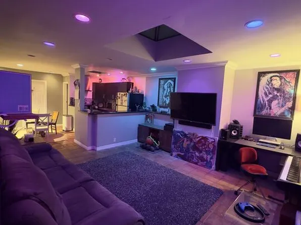 938 Palm Ave #203, West Hollywood, CA 90069
