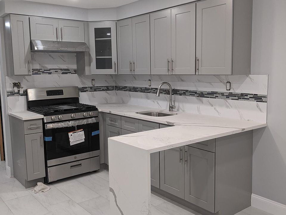1st image of 2225 Ryder St Floor 1