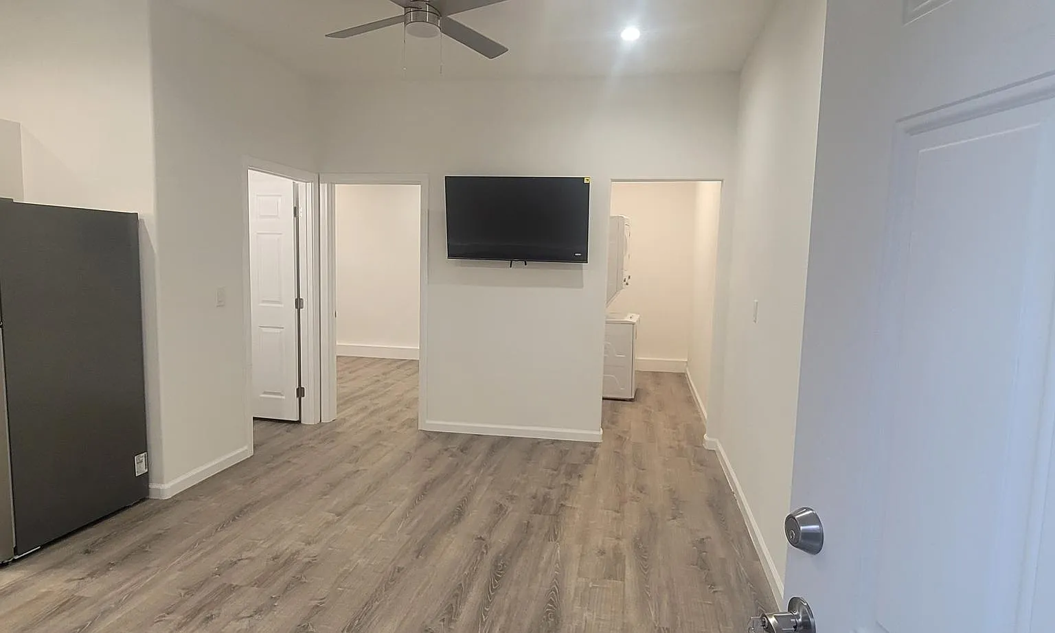 48441 Charlton Peak St — Photo 3