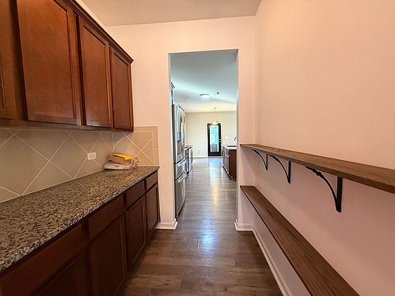 5th image of 7157 Sonja Dr