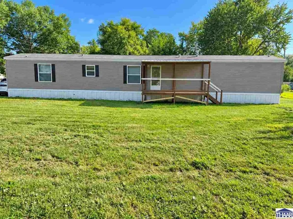 793 N Ohio St, Shelburn, IN 47879