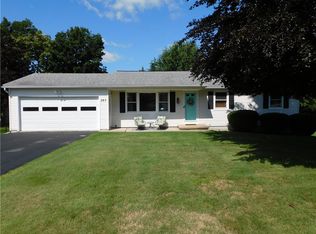 243 W Bend Dr, Rochester, NY 14612