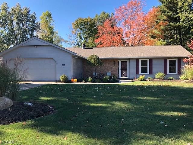 1st image of 6140 Oakwood Cir