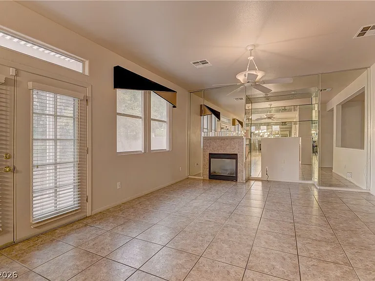 3871 Irvin Ave — Photo 5