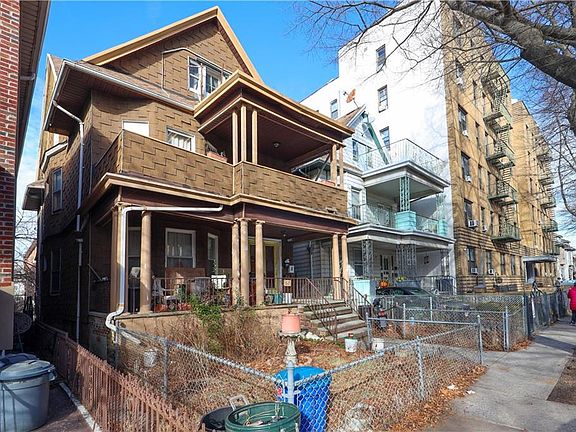 2nd image of 62 Bay 26th St