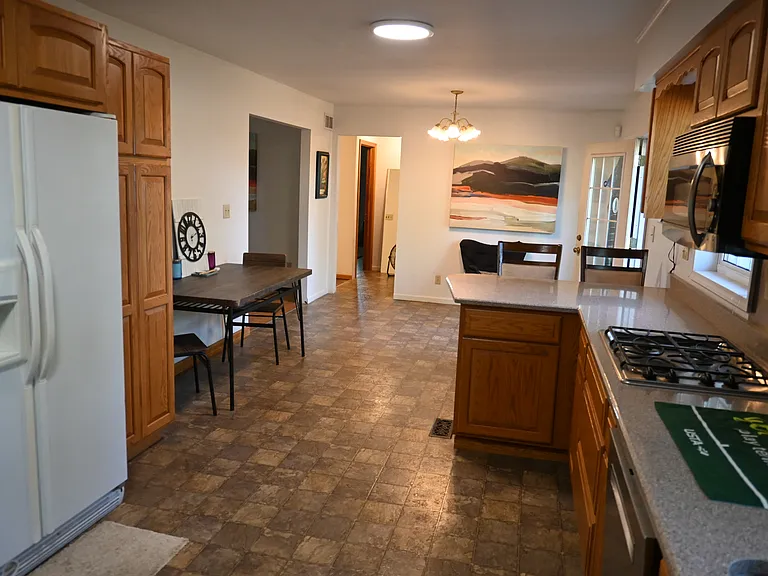 2990 E Coleman Rd — Photo 7