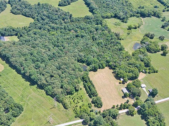 4th image of 820 Edwards Rd