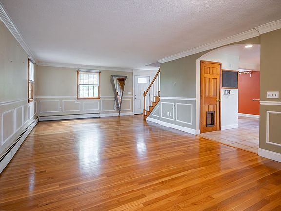 5th image of 15 Parkhurst Drive