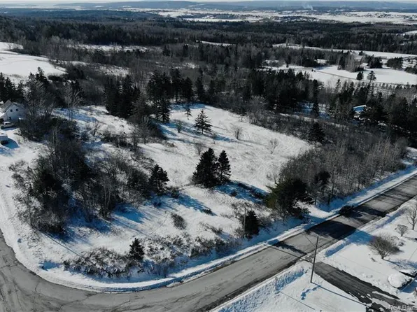 278 Pont Rouge, Memramcook, NB E4K 1T9