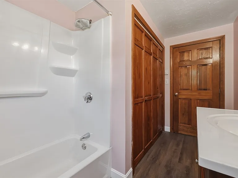 21 Janet Cir #2 — Photo 39