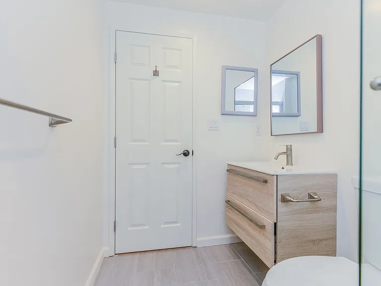 1855 Euclid Street Residences — Photo 19