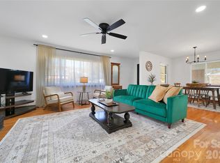 112 Allison Rd, Brevard, NC 28712