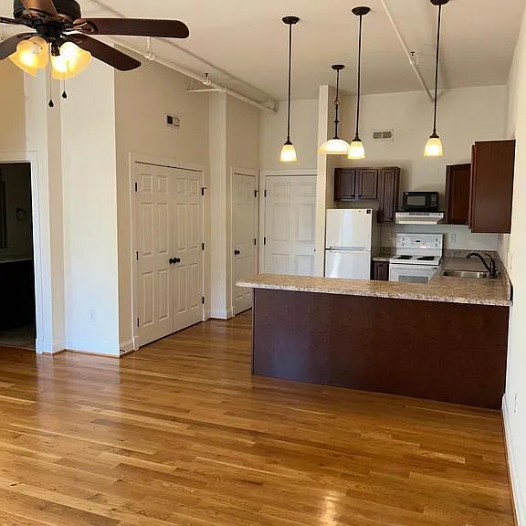 302 N Cameron St #203 — Photo 3
