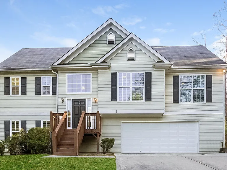 212 Browning Cir — Photo 1