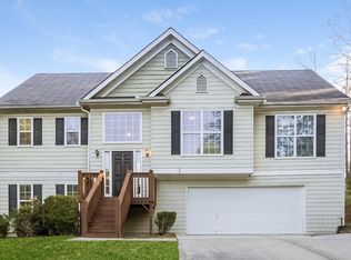 212 Browning Cir, Acworth, GA 30101