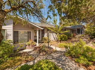 8405 SW 30th Ave, Portland, OR 97219