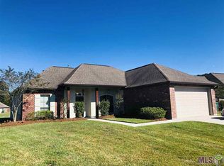 10735 Fenway Ln, Denham Springs, LA 70726