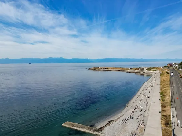 1520 Dallas Rd, Victoria, BC V8S 1A3