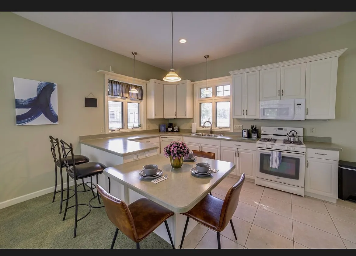 9145 Olcott Lake Dr — Photo 4