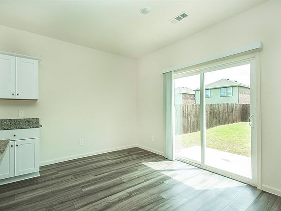4th image of 6225 Old Bridge Way