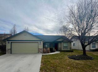 856 S Spoonbill Ave, Meridian, ID 83642