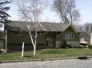 3412 Cliffside Dr, La Crosse, WI 54601