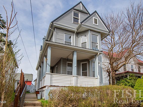 2nd image of 435 Grant St
