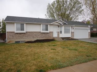 1162 W 1640 N, Clinton, UT 84015