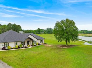 221 Private Road 33082, Sumner, TX 75486