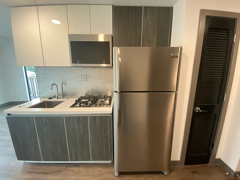 11400 Culver Blvd #30 — Photo 2