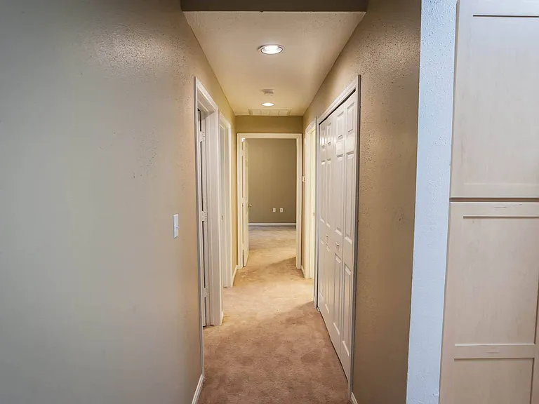 Villa Springs — Photo 24