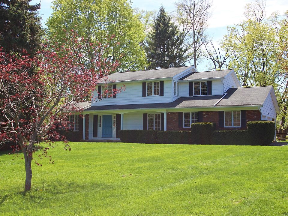 1st image of 276 Southboro Dr