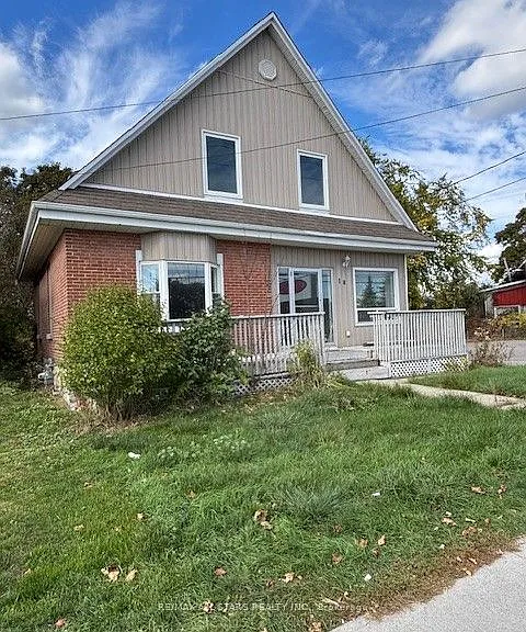 18 Lindsay St — Photo 2